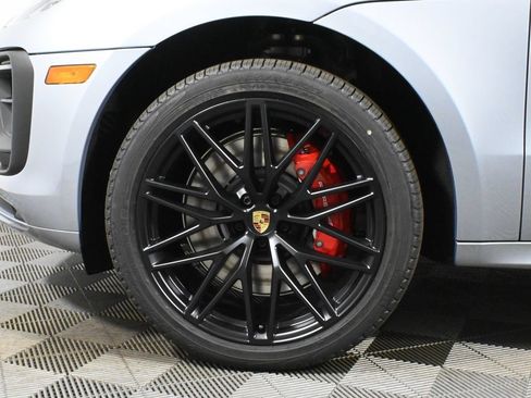 Used 2026 Porsche Macan GTS AWD/4WD image 12