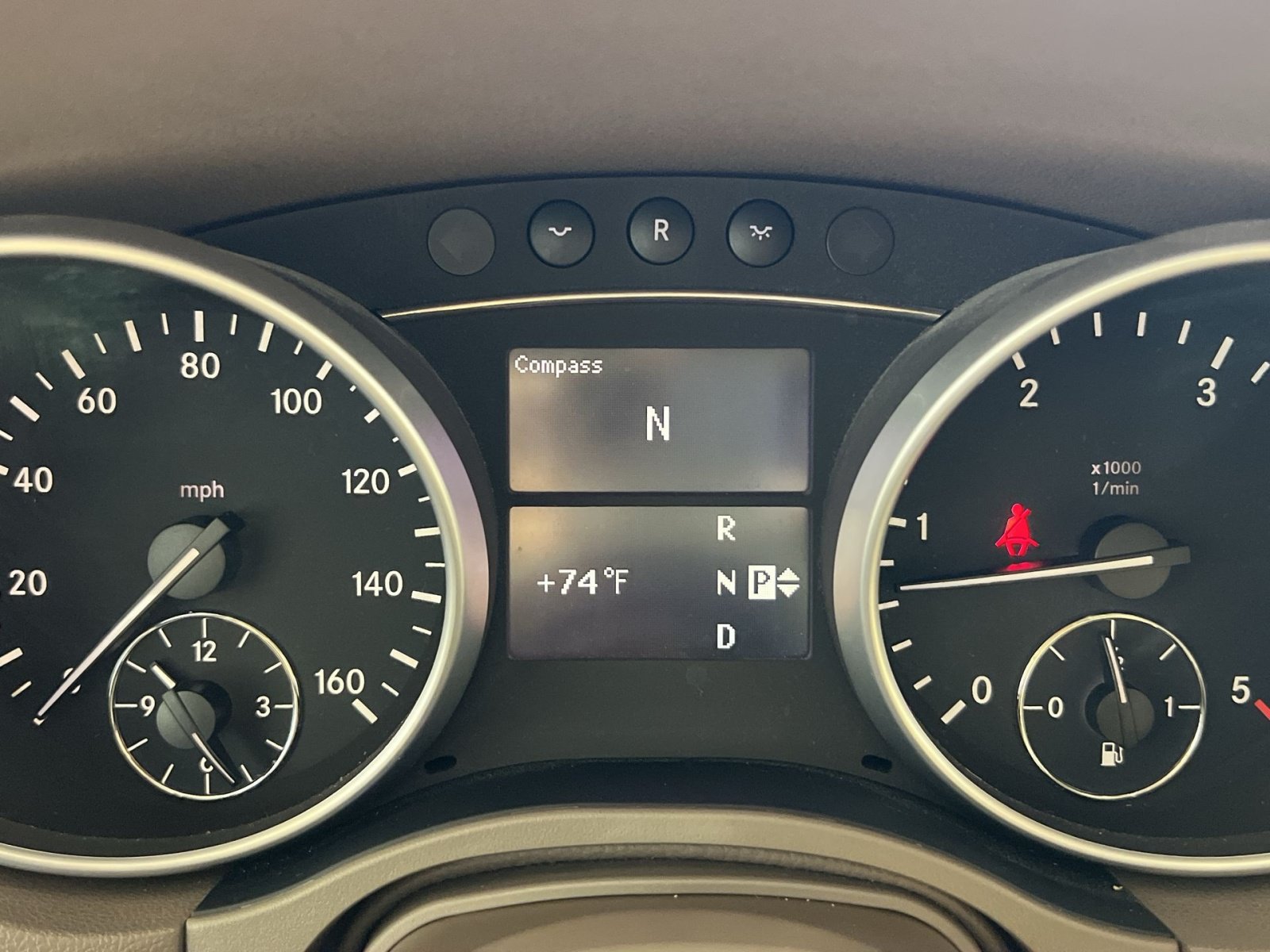 Used 2010 Mercedes-Benz ML 350 BlueTEC 4MATIC image 17