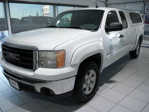 Used 2011 GMC Sierra 1500 SLE w/ Power Tech Package image 4