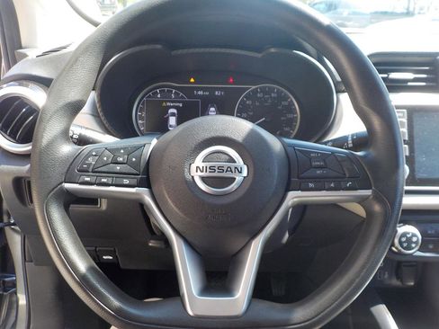 Used 2021 Nissan Versa SV image 15