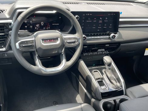 New 2026 GMC Canyon Elevation w/ Convenience Package RWD image 8