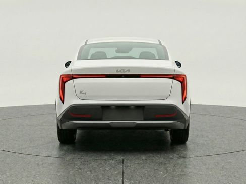 Used 2025 Kia K4 FWD image 7