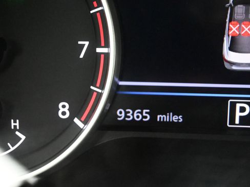 Used 2025 Nissan Sentra SR image 14