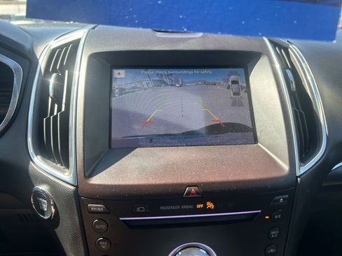 Used 2019 Ford Edge Titanium w/ Equipment Group 301A image 15