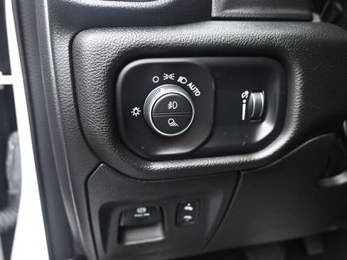 Used 2023 RAM 1500 Big Horn AWD/4WD image 16