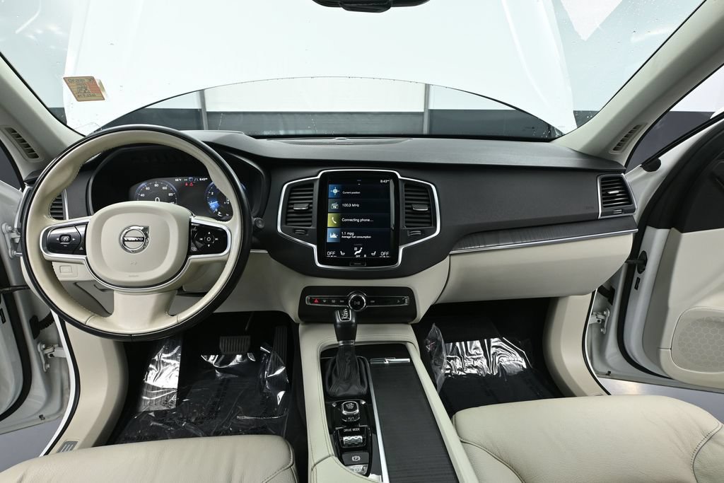 Used 2020 Volvo XC90 T5 Momentum AWD/4WD image 19
