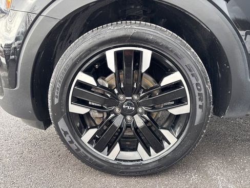 Used 2023 Kia Telluride SX image 16