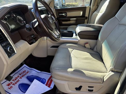 Used 2018 RAM 1500 Laramie w/ Convenience Group image 20