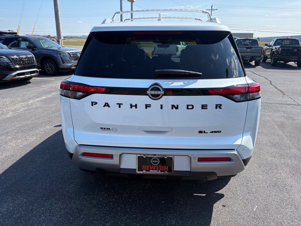 Used 2025 Nissan Pathfinder SL w/ Black Appearance Package AWD/4WD image 6