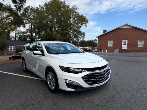 Used 2024 Chevrolet Malibu LT FWD image 8