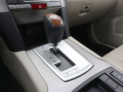 Used 2013 Subaru Outback 2.5i Limited image 14