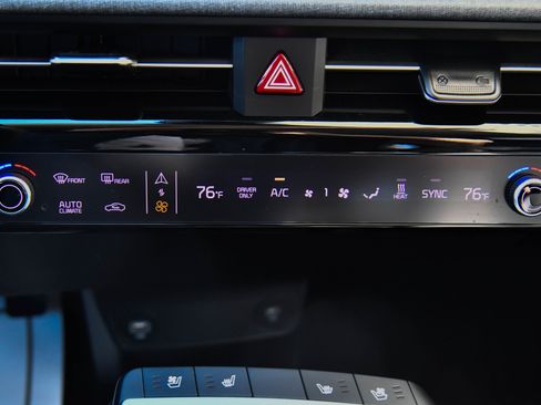 Used 2023 Kia EV6 Wind w/ Wind Technology Package image 33