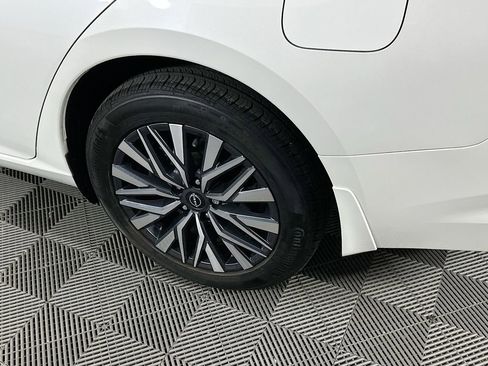 Certified 2024 Nissan Altima 2.5 SV w/ SV Premium Package AWD/4WD image 38