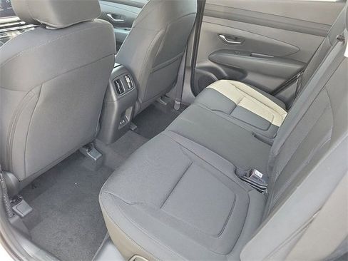New 2025 Hyundai Tucson SEL image 16