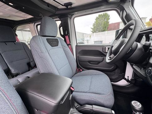 New 2026 Jeep Wrangler Unlimited Sport w/ Dual Top Group AWD/4WD image 20