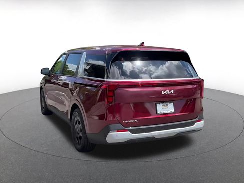 Used 2026 Kia Carnival FWD image 10