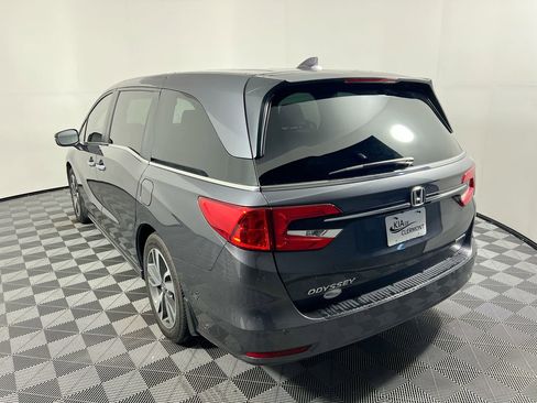 Used 2023 Honda Odyssey Touring image 5