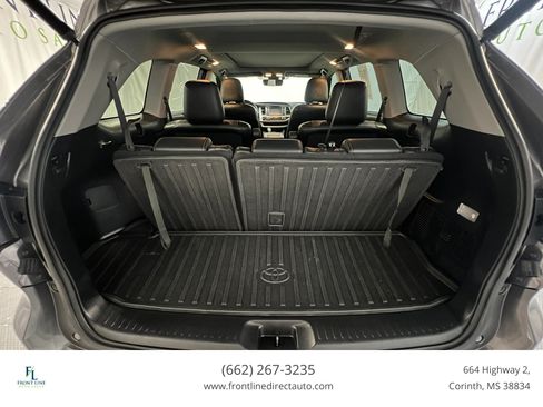 Used 2018 Toyota Highlander Limited Platinum AWD/4WD image 25