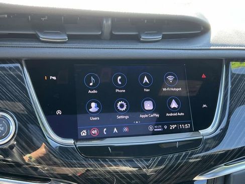 Used 2025 Cadillac XT6 Premium Luxury FWD image 31
