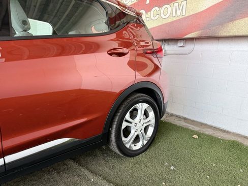 Used 2020 Chevrolet Bolt LT image 2