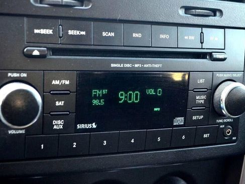 Used 2012 Jeep Liberty Sport RWD image 38