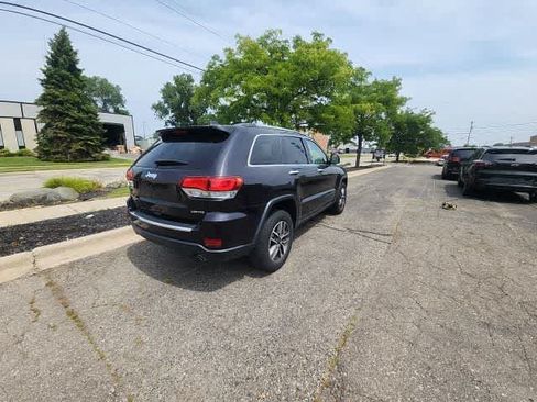 Used 2020 Jeep Grand Cherokee Limited AWD/4WD image 12