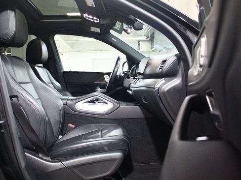 Used 2021 Mercedes-Benz GLE 350 4MATIC w/ Premium Package image 24