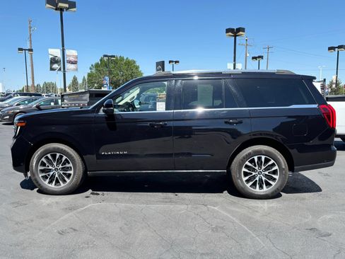 Used 2025 Ford Expedition Platinum AWD/4WD image 8