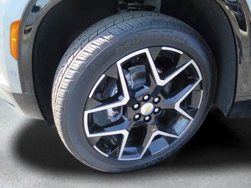 New 2026 Chevrolet Traverse High Country FWD image 25