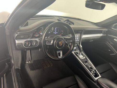 Certified 2018 Porsche 911 Turbo AWD/4WD image 4