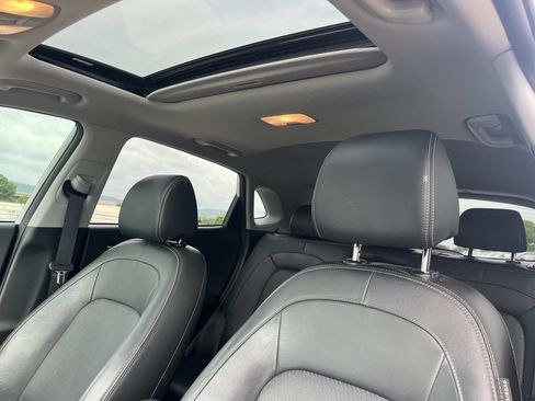 Used 2020 Hyundai Kona Ultimate AWD/4WD image 32