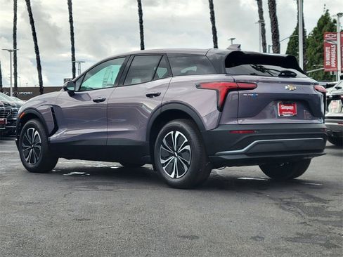 New 2026 Chevrolet Blazer EV LT image 2