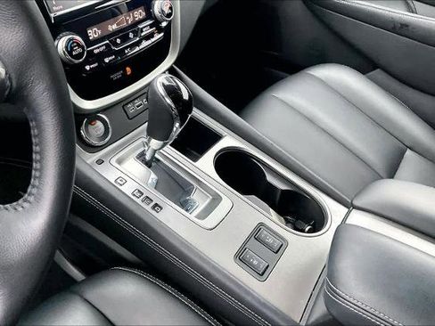 Used 2024 Nissan Murano SV w/ SV Midnight Edition Package image 16