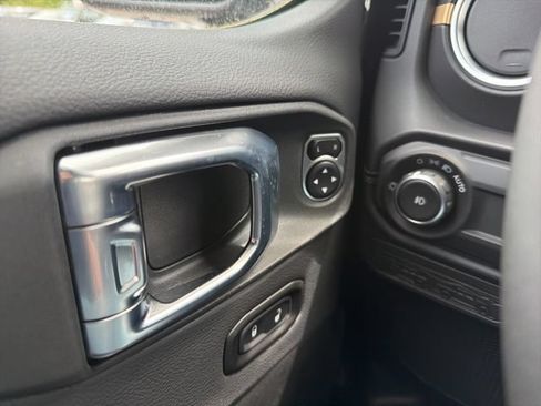 New 2026 Jeep Wrangler Unlimited Sahara AWD/4WD image 23