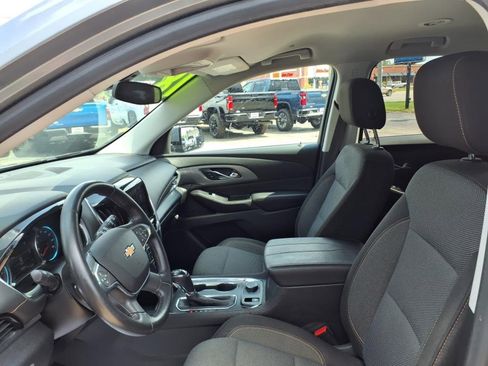 Used 2018 Chevrolet Traverse LT w/ LPO, Floor Liner Package image 10