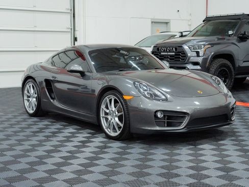 Used 2014 Porsche Cayman RWD image 12