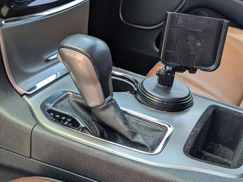 Used 2020 Jeep Grand Cherokee Overland image 18