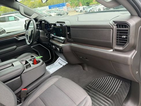 Used 2024 Chevrolet Silverado 1500 LT AWD/4WD image 49