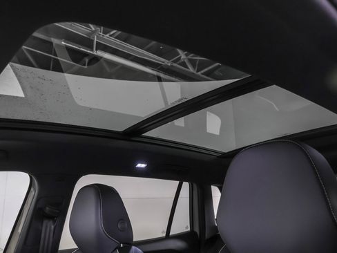 New 2026 Volkswagen Tiguan SEL R-Line image 31