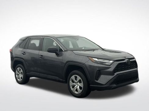 Used 2024 Toyota RAV4 LE image 4