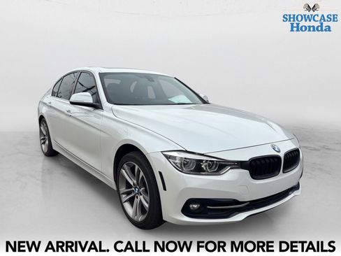 Used 2018 BMW 330i xDrive Sedan image 6