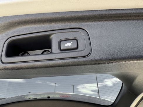 Used 2022 Honda Pilot Special Edition image 10