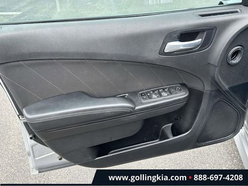 Used 2022 Dodge Charger R/T w/ Blacktop Package RWD image 15