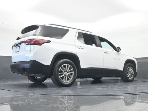 Used 2023 Chevrolet Traverse LT image 64