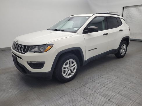 Used 2018 Jeep Compass Sport w/ Cold Weather Group FWD image 2