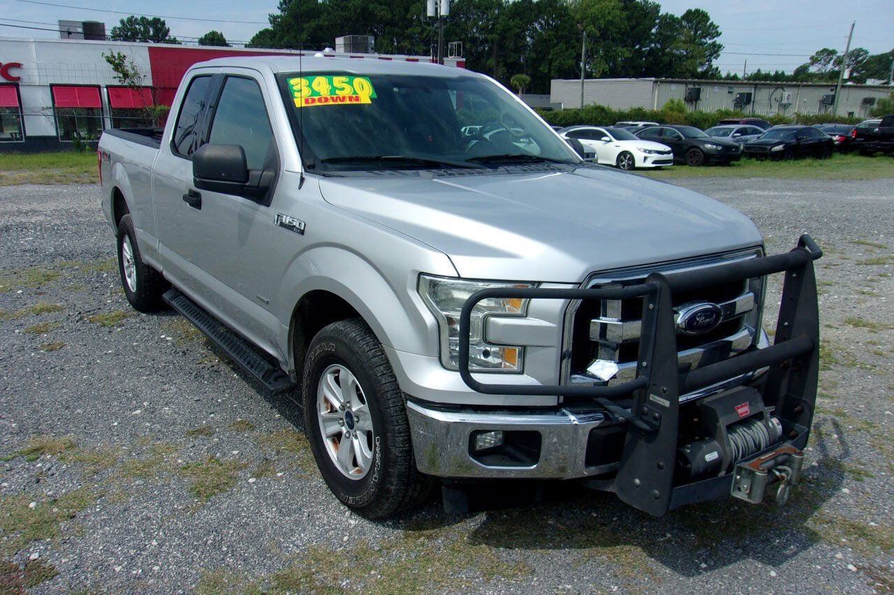Used 2017 Ford F150 XLT w/ Trailer Tow Package AWD/4WD image 9