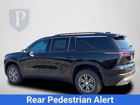 New 2026 Chevrolet Traverse LT w/ Driver Confidence Package FWD image 10