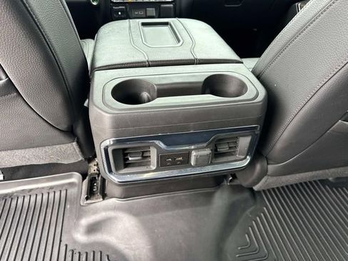 Used 2022 GMC Sierra 2500 Denali image 16