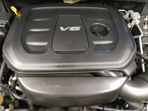 Used 2018 Jeep Grand Cherokee Altitude RWD image 30
