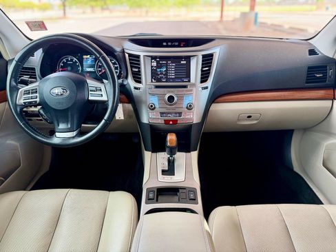 Used 2013 Subaru Outback 2.5i Limited w/ Popular Pkg 3 AWD/4WD image 14